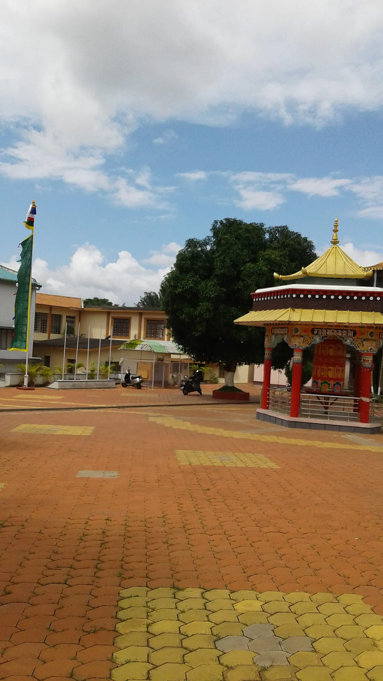Street in the Tibetan settlement at Bylakuppe
